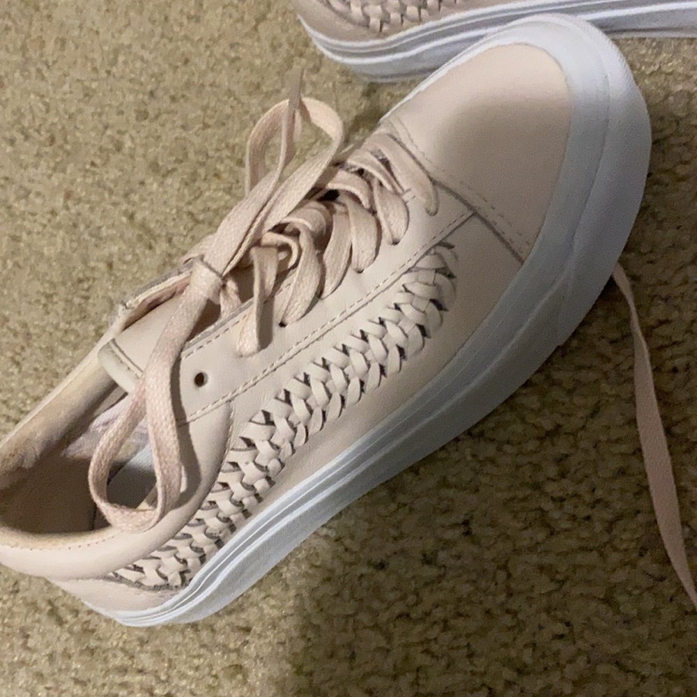 Vans - Picture 3 of 4